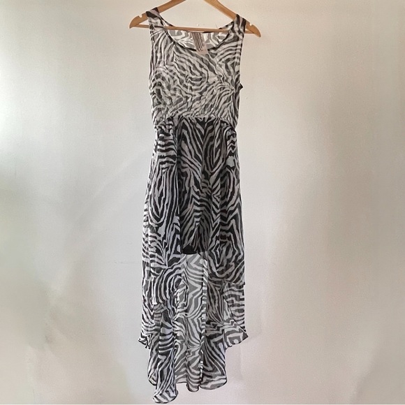 Free People Dresses & Skirts - Free People Black and White High Low Dress Size S